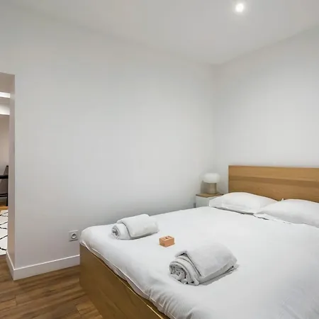 Saint-just Apartment